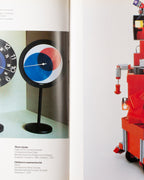 Plastics: Common Objects Classic Designs (with A Collector's Guide)